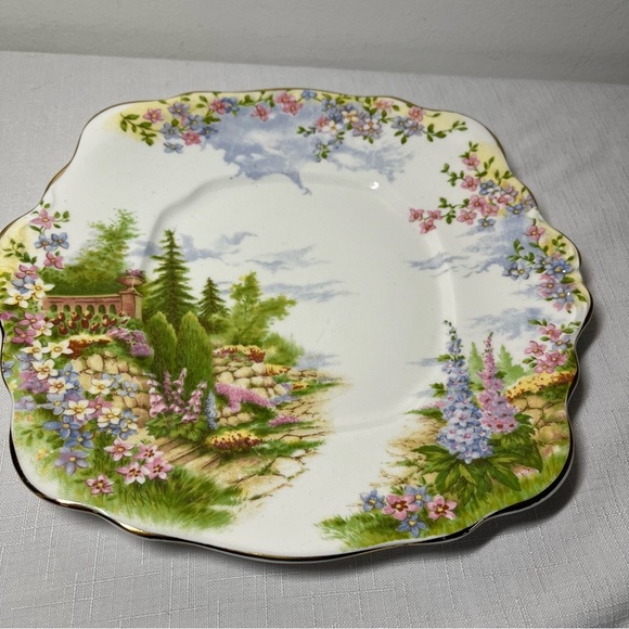 Royal Albert Square Dinnerware Plate. Bone China. Kentish Rockery. England - Picture 2 of 5